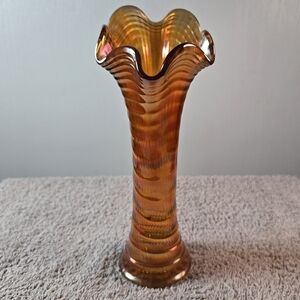 Vintage Imperial Glass Ripple Swung Vase